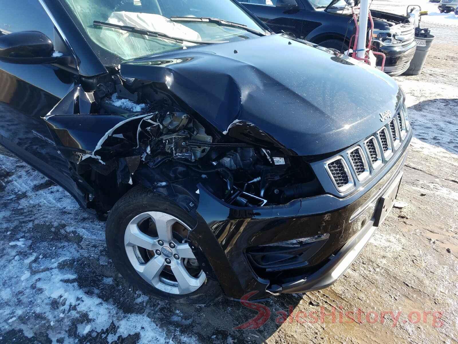 3C4NJDBB2JT433932 2018 JEEP COMPASS