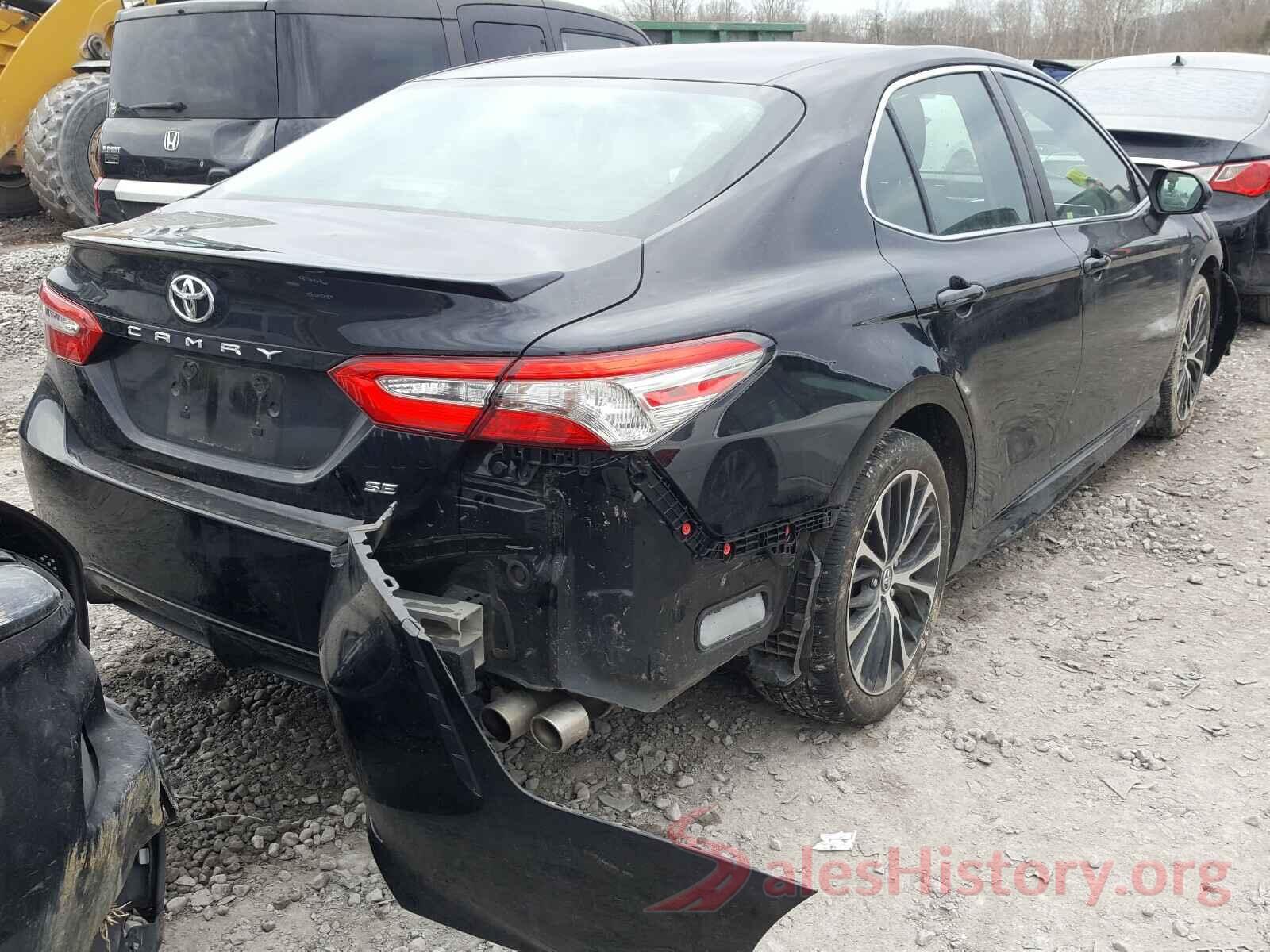 4T1B11HK6JU136074 2018 TOYOTA CAMRY