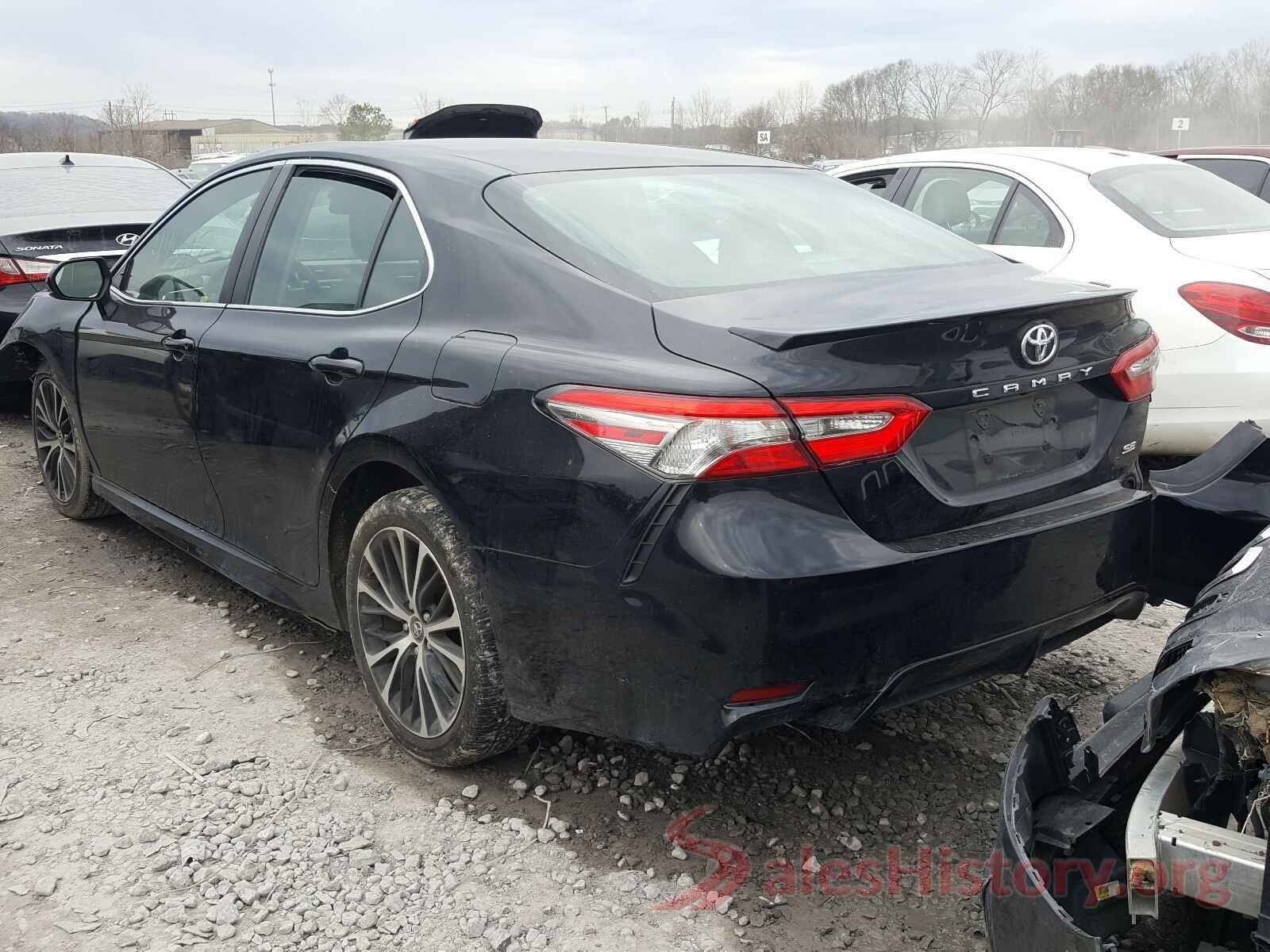 4T1B11HK6JU136074 2018 TOYOTA CAMRY