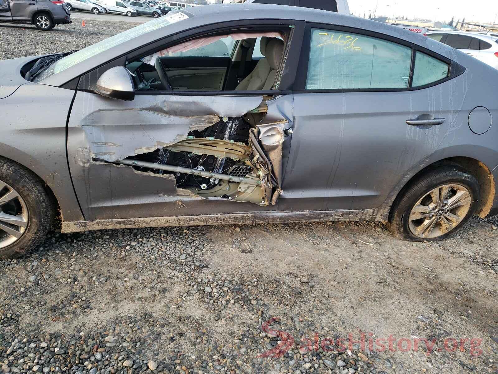 5NPD84LF4JH305684 2018 HYUNDAI ELANTRA