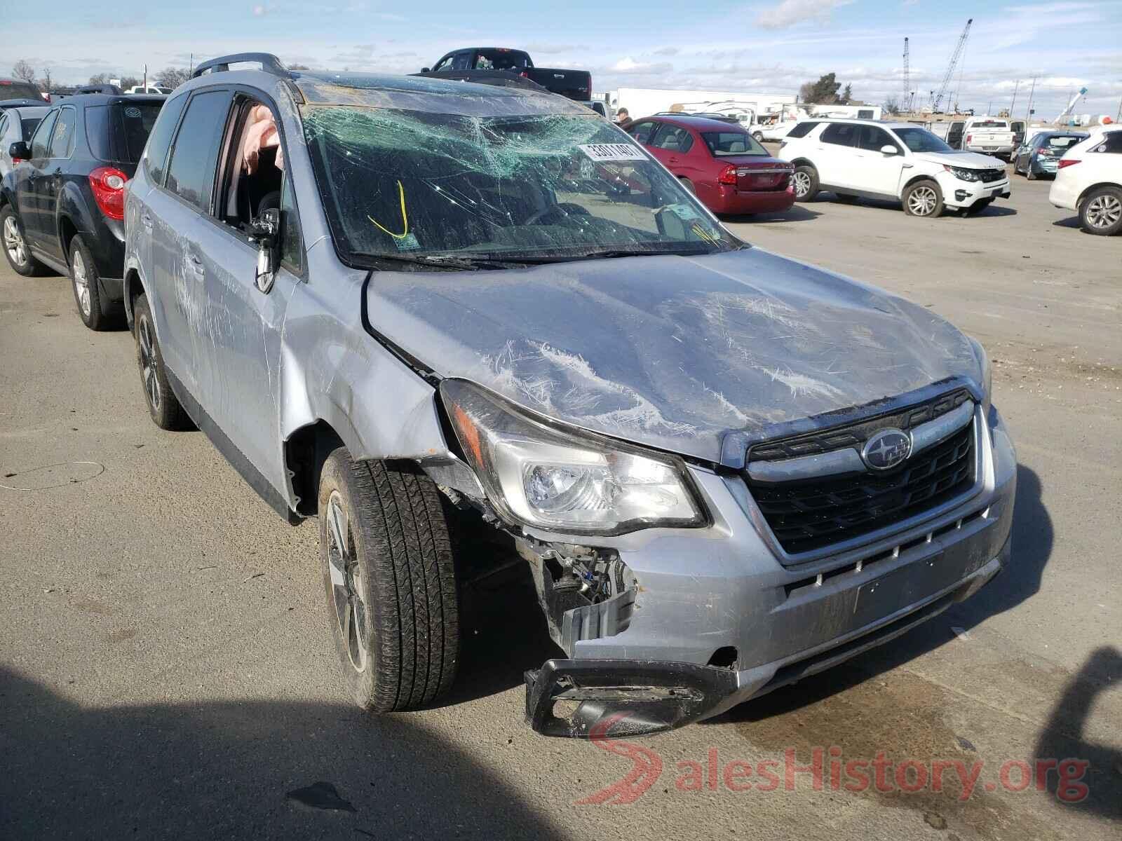 JF2SJAGC1JH524175 2018 SUBARU FORESTER