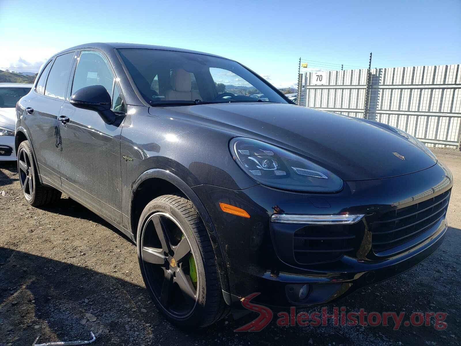 WP1AE2A20JLA70338 2018 PORSCHE CAYENNE