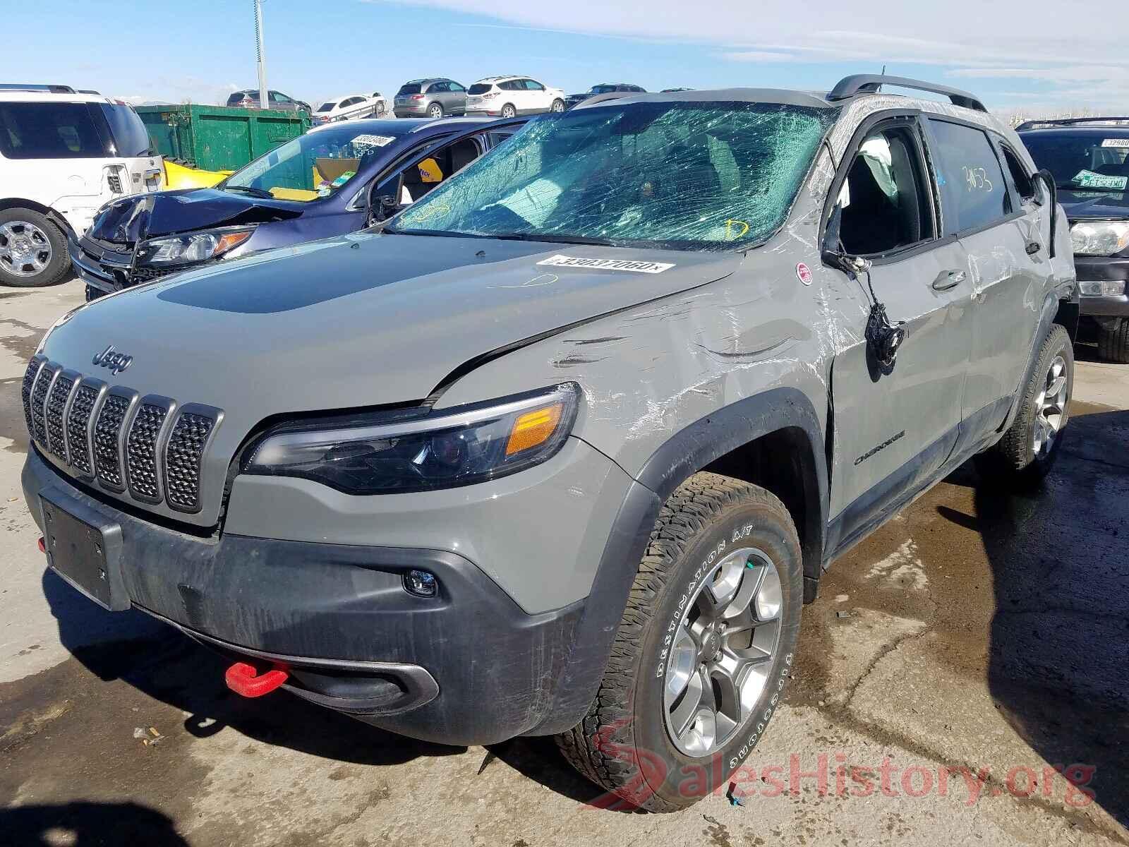 1C4PJMBN0KD426052 2019 JEEP CHEROKEE