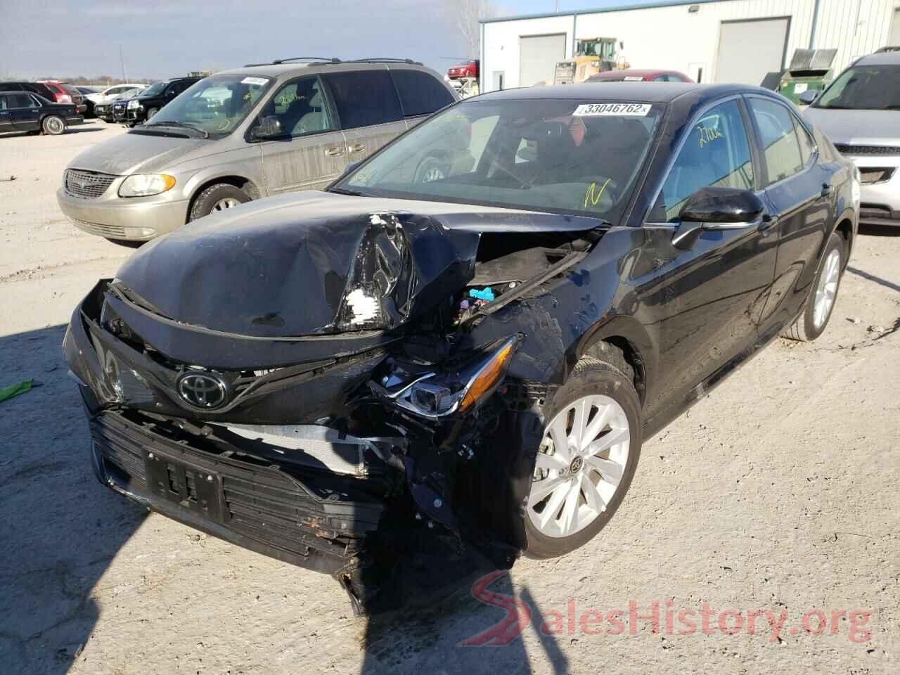 4T1R11AK9NU620318 2022 TOYOTA CAMRY