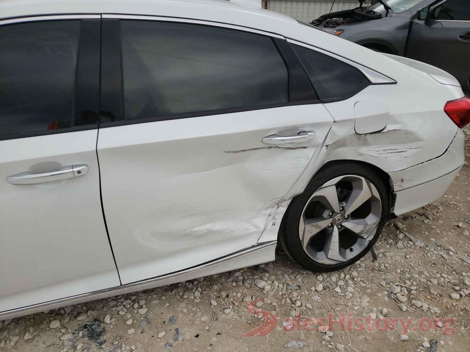 1HGCV1F95JA209306 2018 HONDA ACCORD