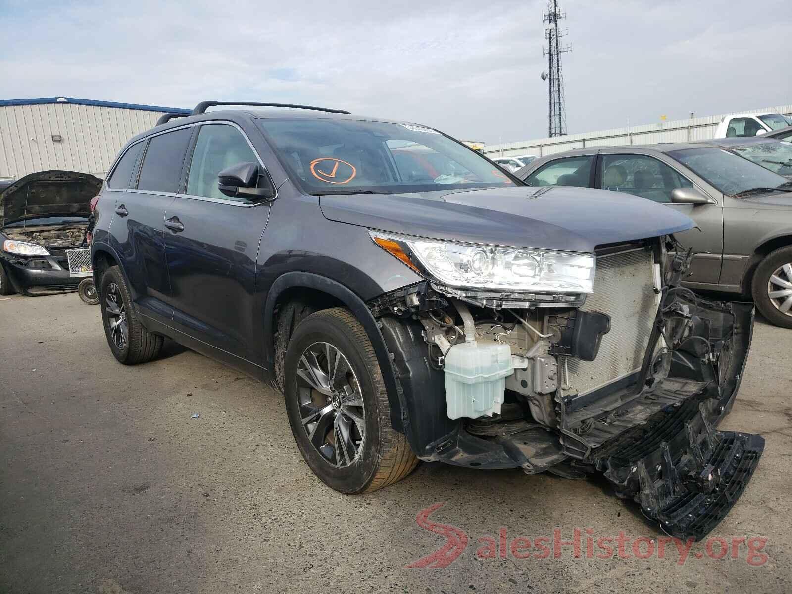 5TDZARFH0JS037781 2018 TOYOTA HIGHLANDER