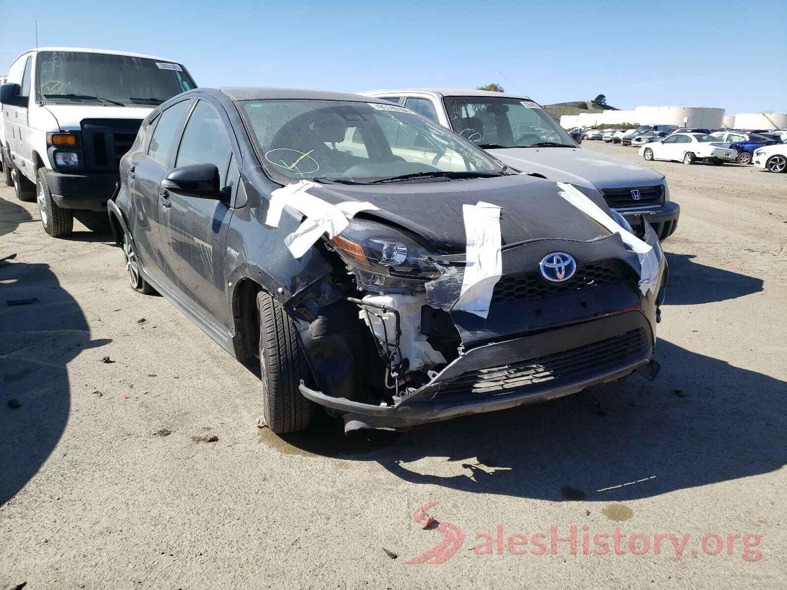 JTDKDTB31J1605923 2018 TOYOTA PRIUS