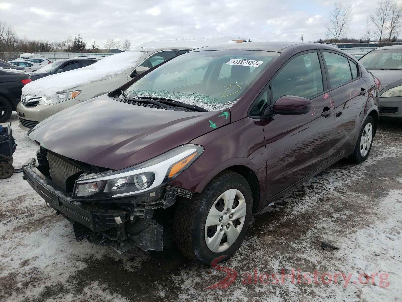 3KPFK4A71HE018372 2017 KIA FORTE