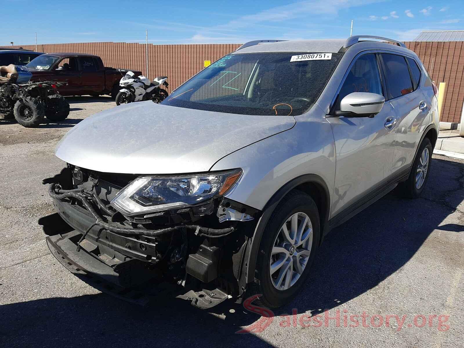 KNMAT2MT3HP511216 2017 NISSAN ROGUE