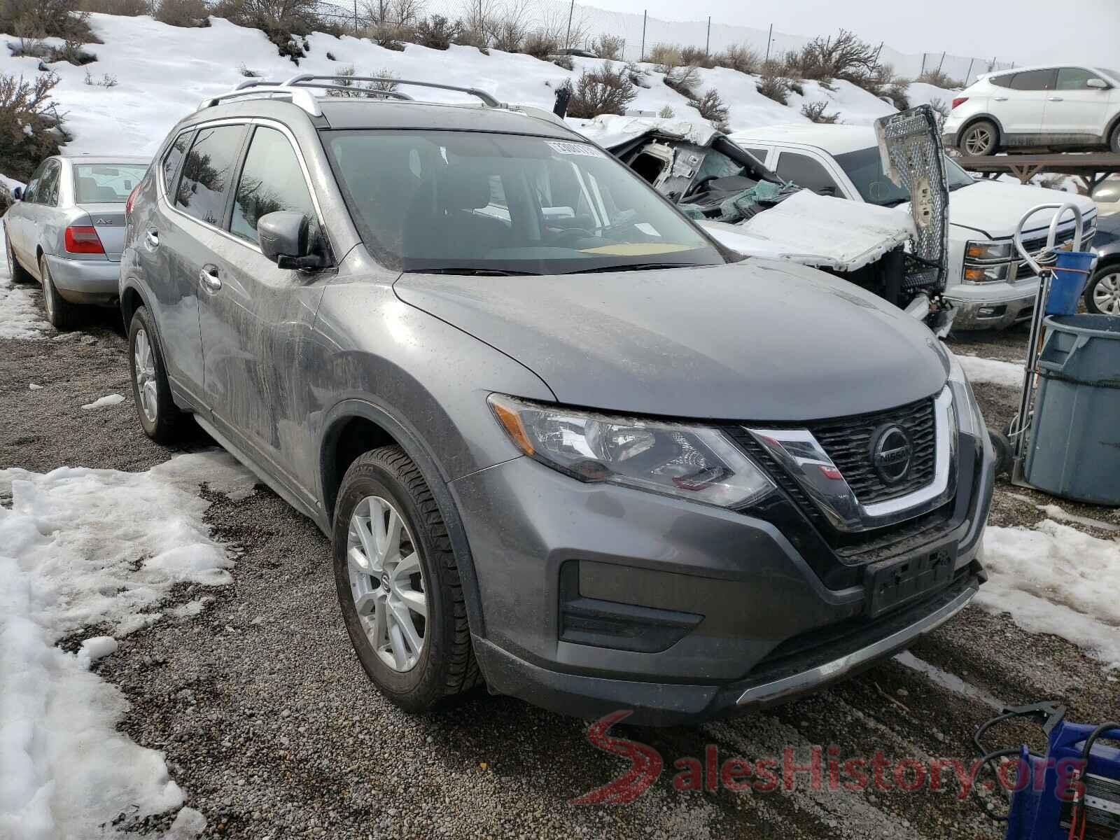 KNMAT2MV0JP560977 2018 NISSAN ROGUE