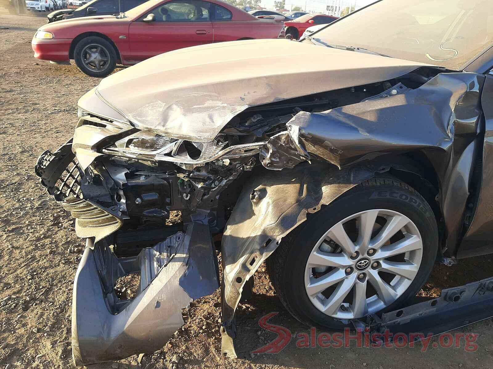 4T1B11HK4KU266324 2019 TOYOTA CAMRY