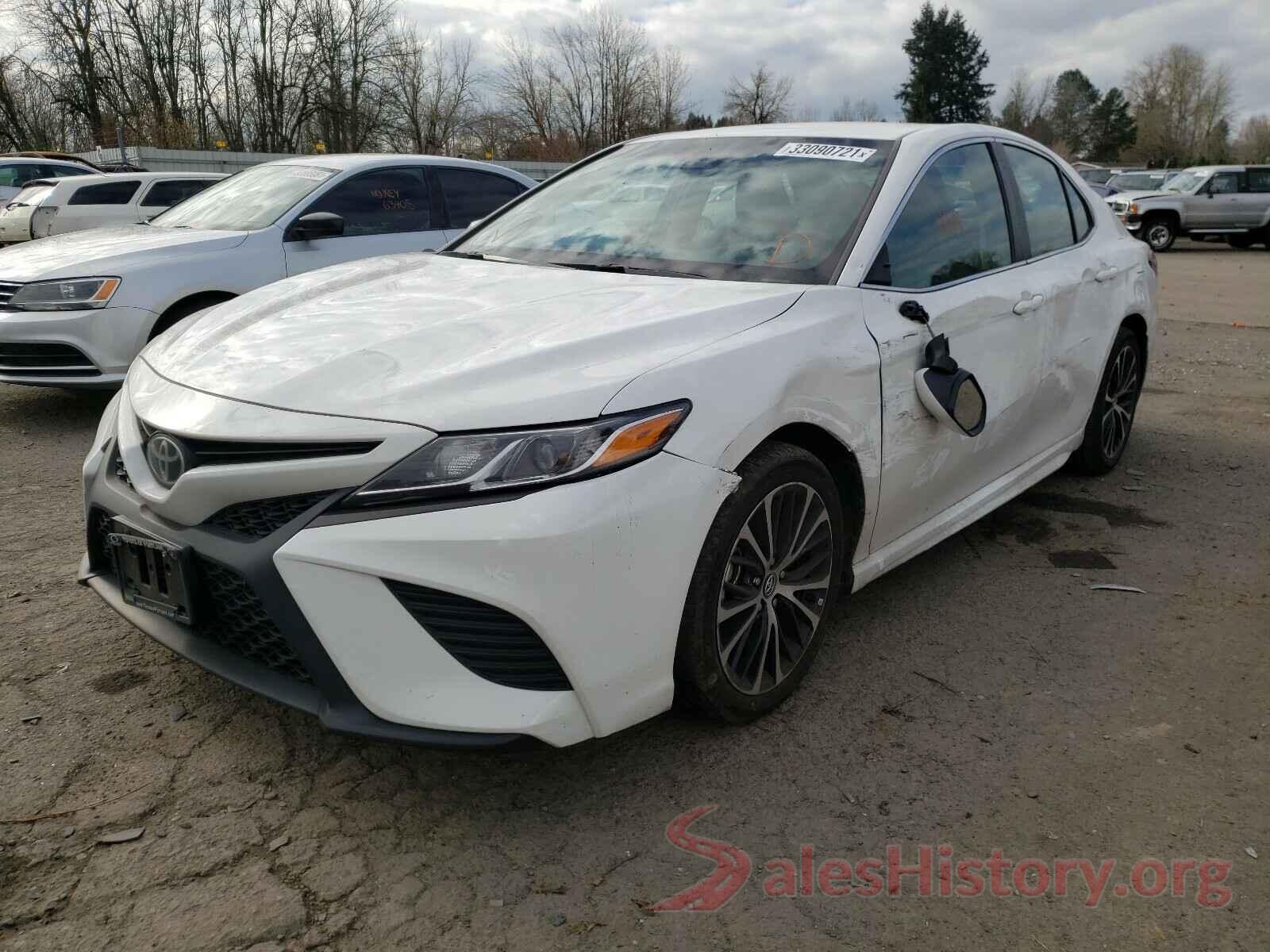 4T1B11HK5JU587884 2018 TOYOTA CAMRY