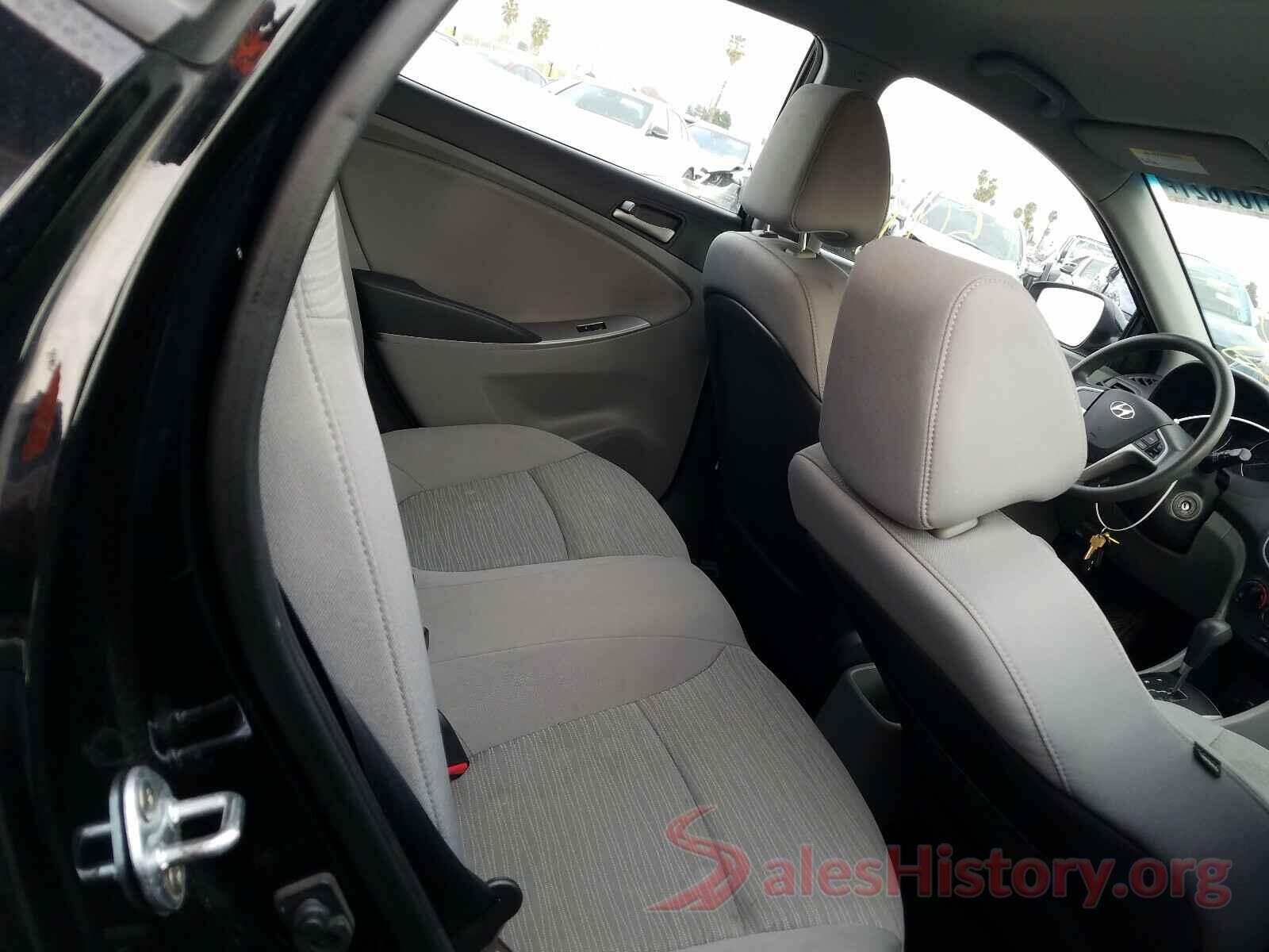 KMHCT5AE4HU312267 2017 HYUNDAI ACCENT