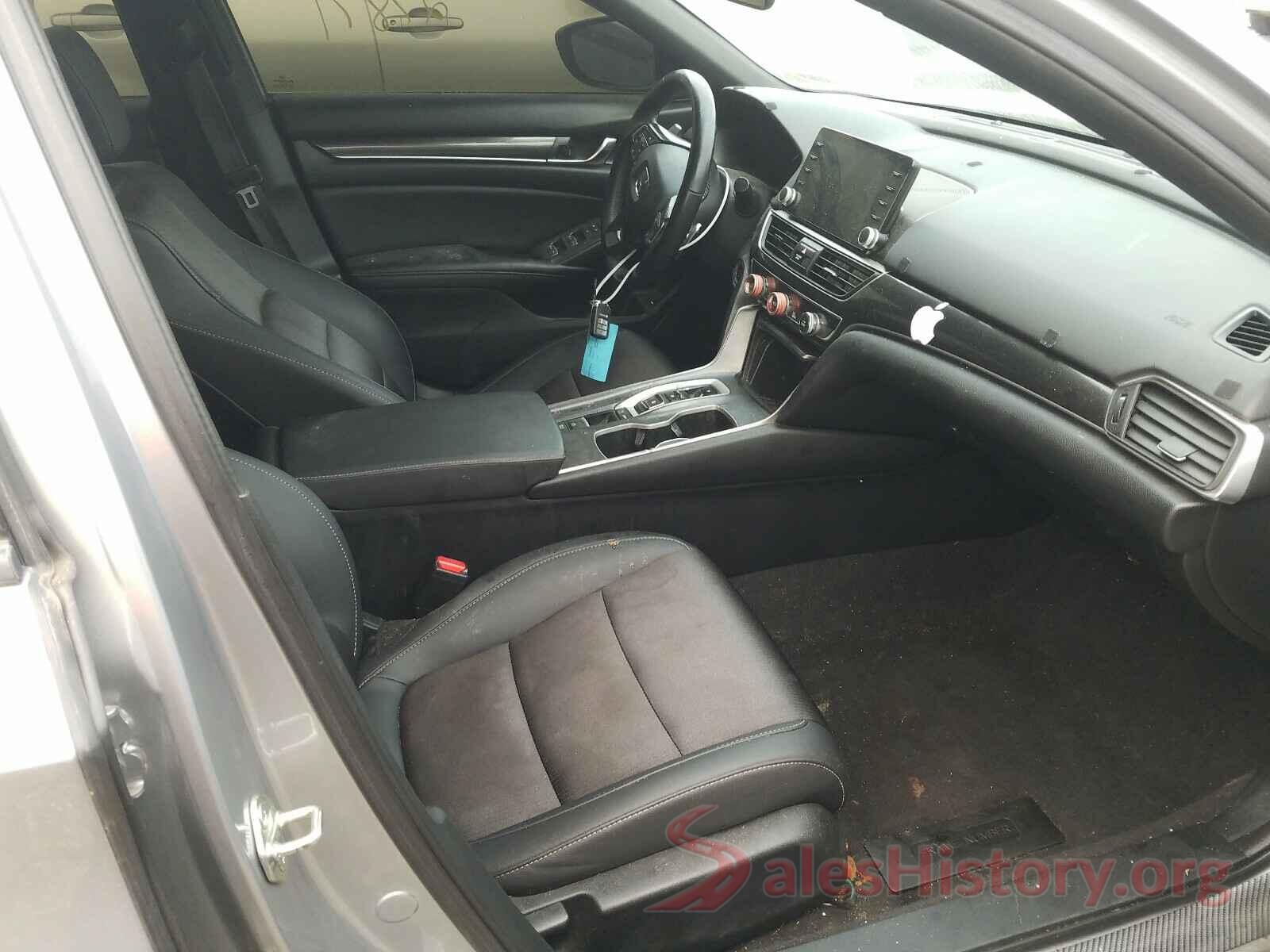 1HGCV2F34KA018740 2019 HONDA ACCORD