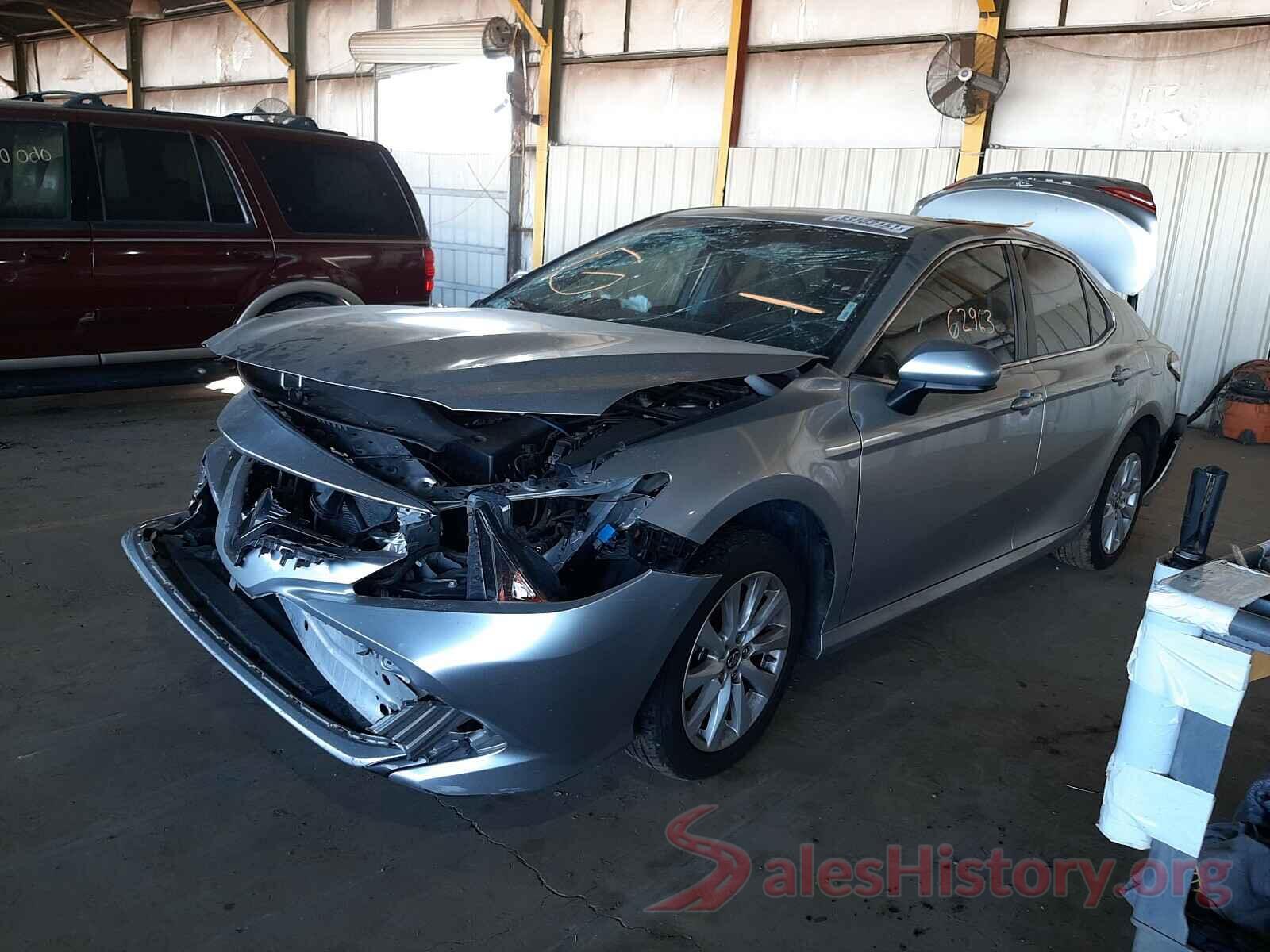 JTNB11HK1J3050046 2018 TOYOTA CAMRY