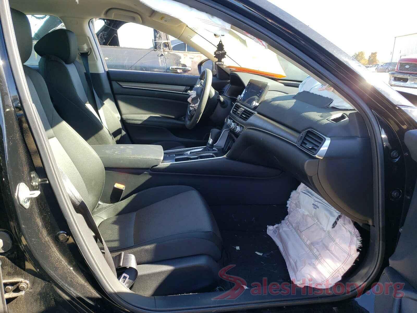 1HGCV1F11KA147463 2019 HONDA ACCORD