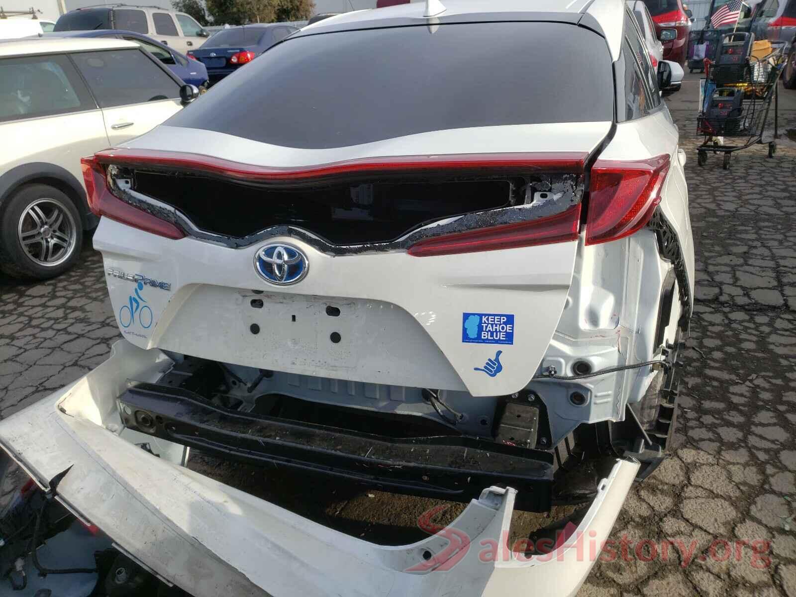 JTDKARFPXJ3100542 2018 TOYOTA PRIUS