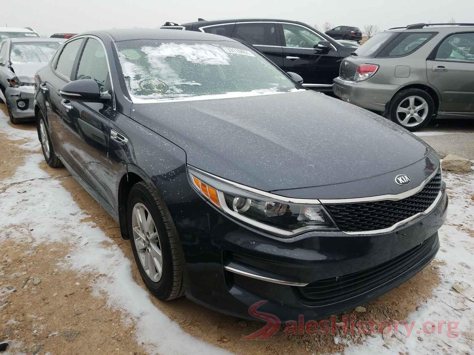 KNAGT4L31H5151668 2017 KIA OPTIMA