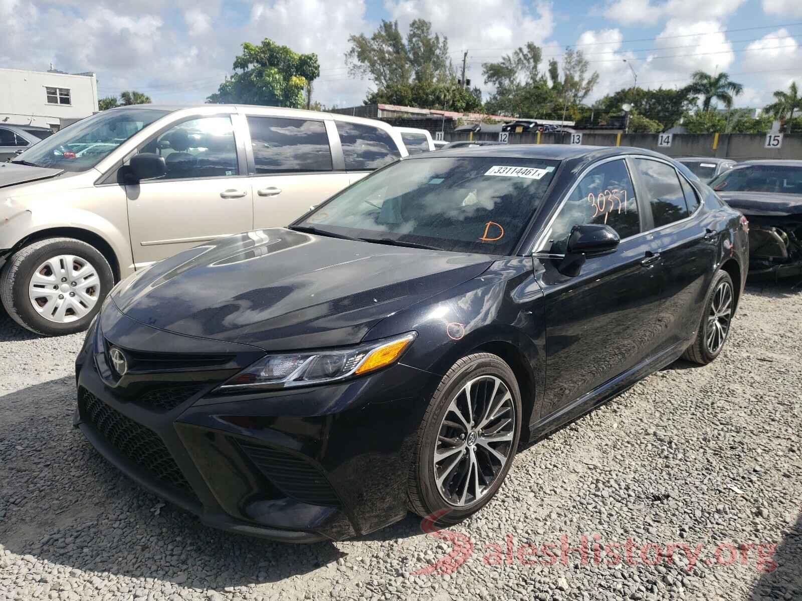 4T1B11HK3KU726542 2019 TOYOTA CAMRY