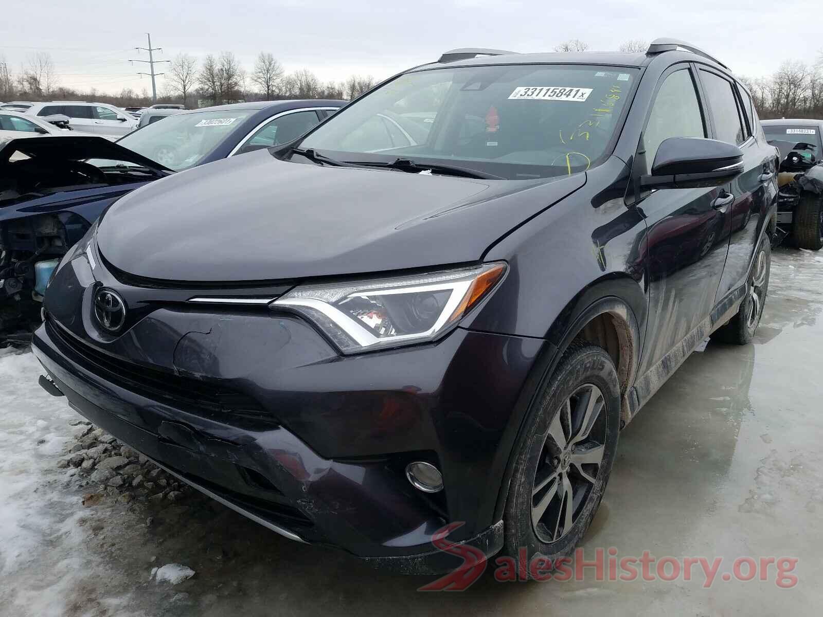 JTMRFREV6HJ706877 2017 TOYOTA RAV4