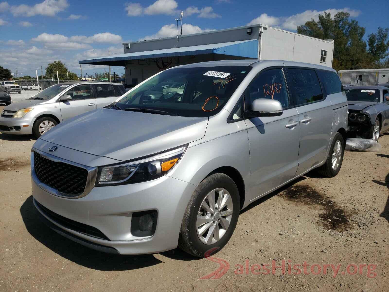 KNDMB5C13J6396601 2018 KIA SEDONA