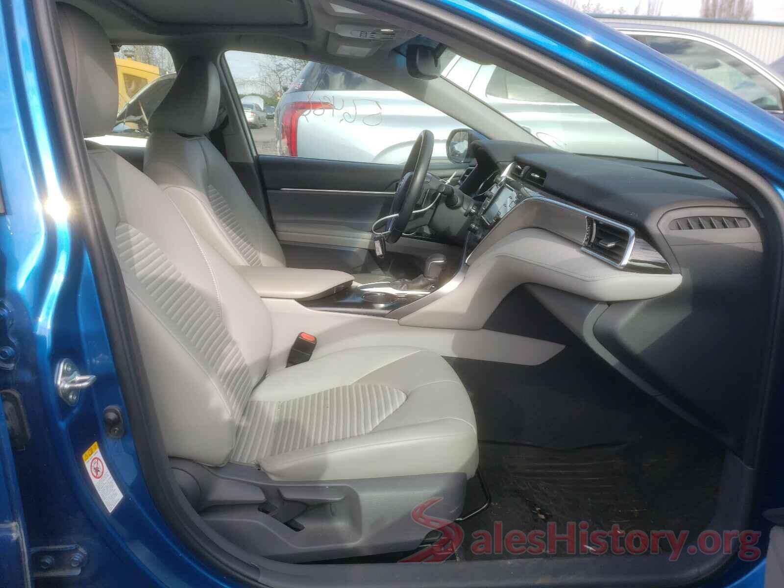 4T1B11HK2JU117344 2018 TOYOTA CAMRY