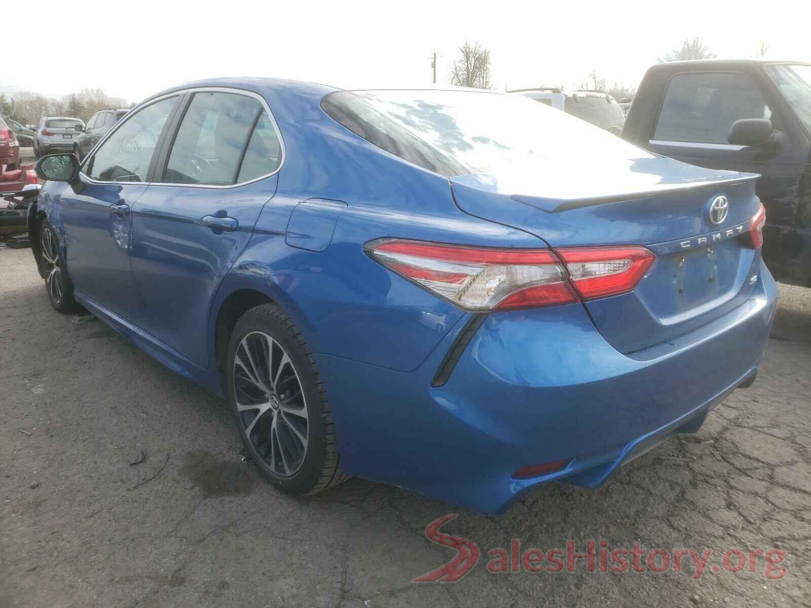 4T1B11HK2JU117344 2018 TOYOTA CAMRY