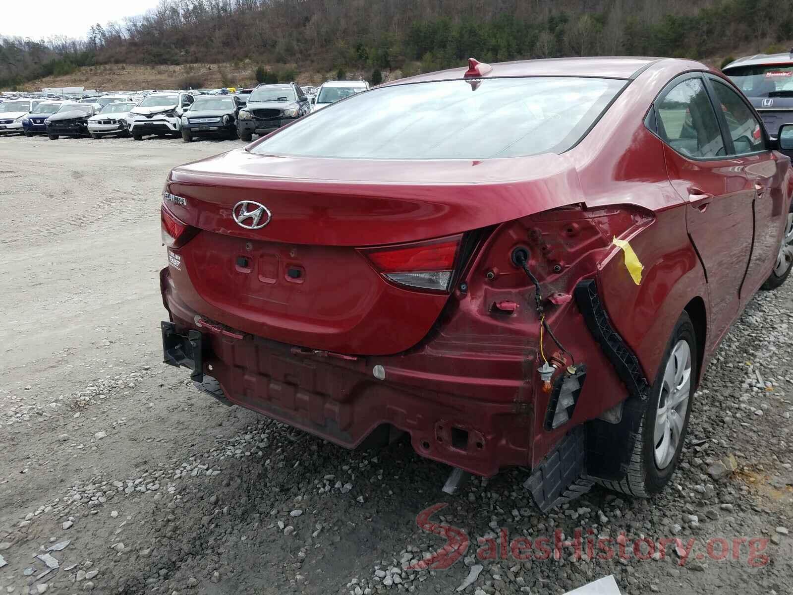 5NPDH4AE9GH669313 2016 HYUNDAI ELANTRA