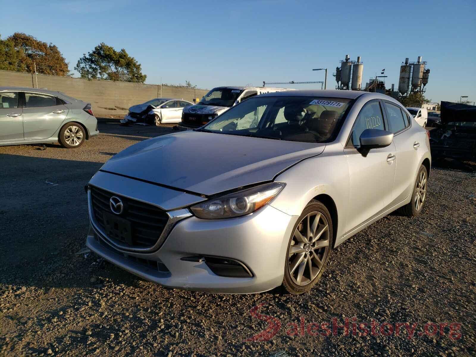 3MZBN1V39JM199564 2018 MAZDA 3