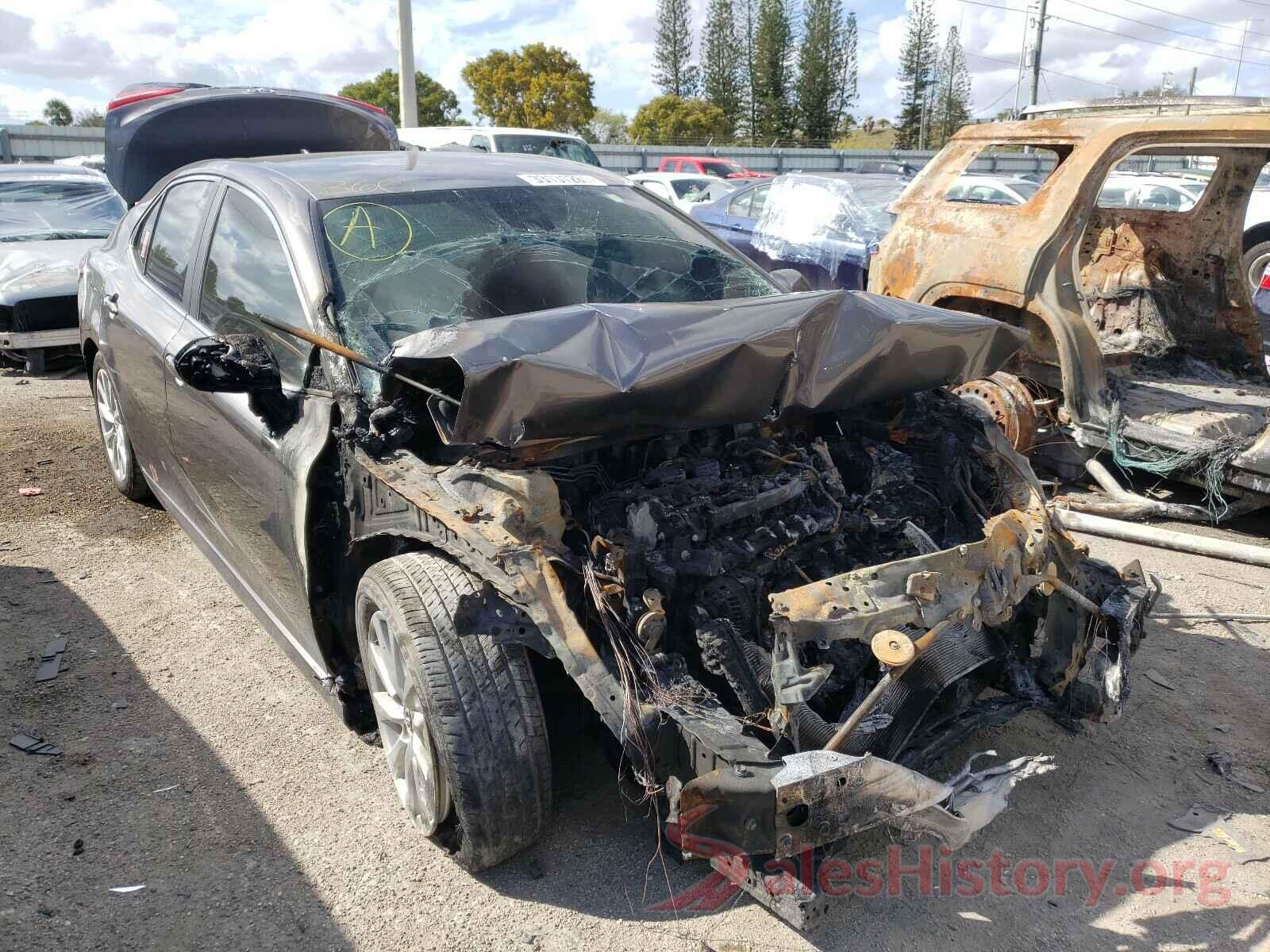 4T1B11HK7KU817555 2019 TOYOTA CAMRY