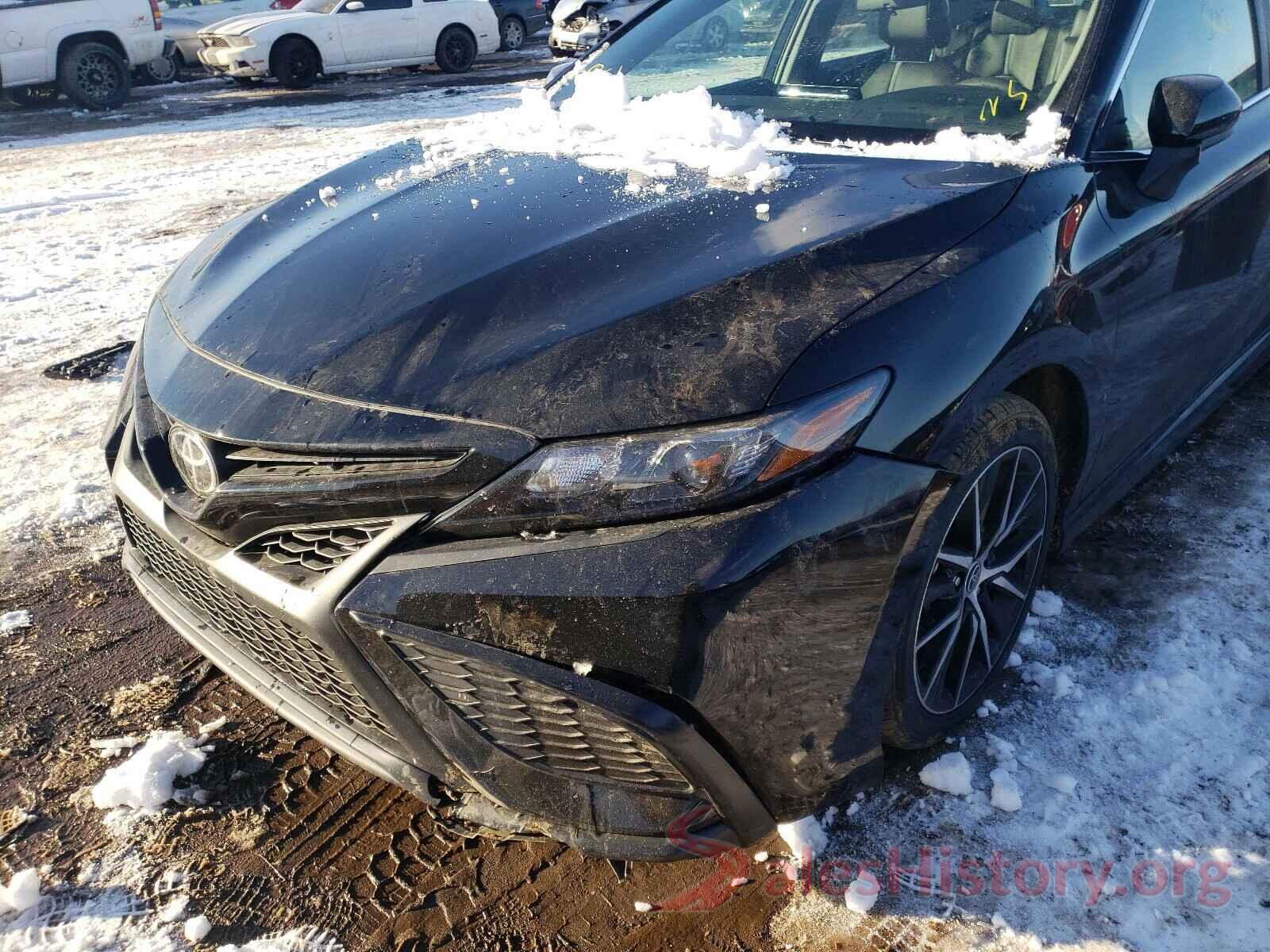 4T1G11AK4MU525008 2021 TOYOTA CAMRY