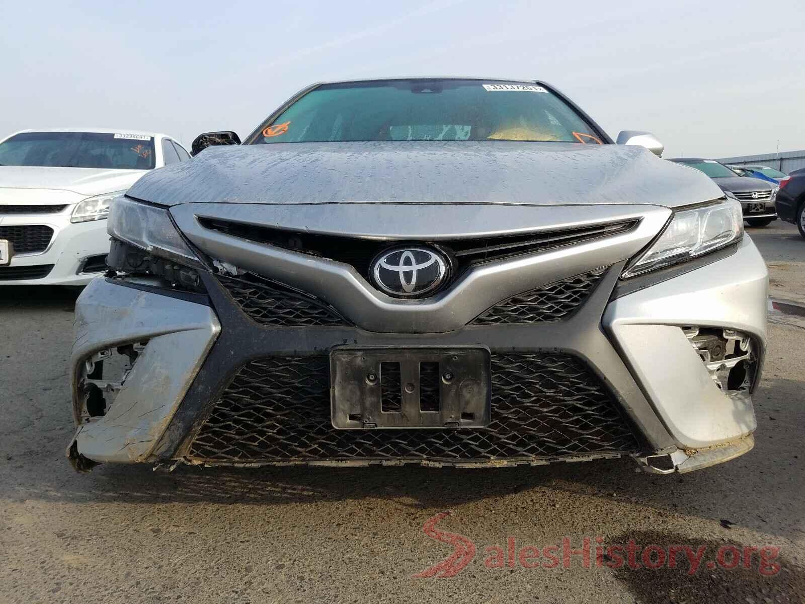 4T1B11HK4JU111190 2018 TOYOTA CAMRY