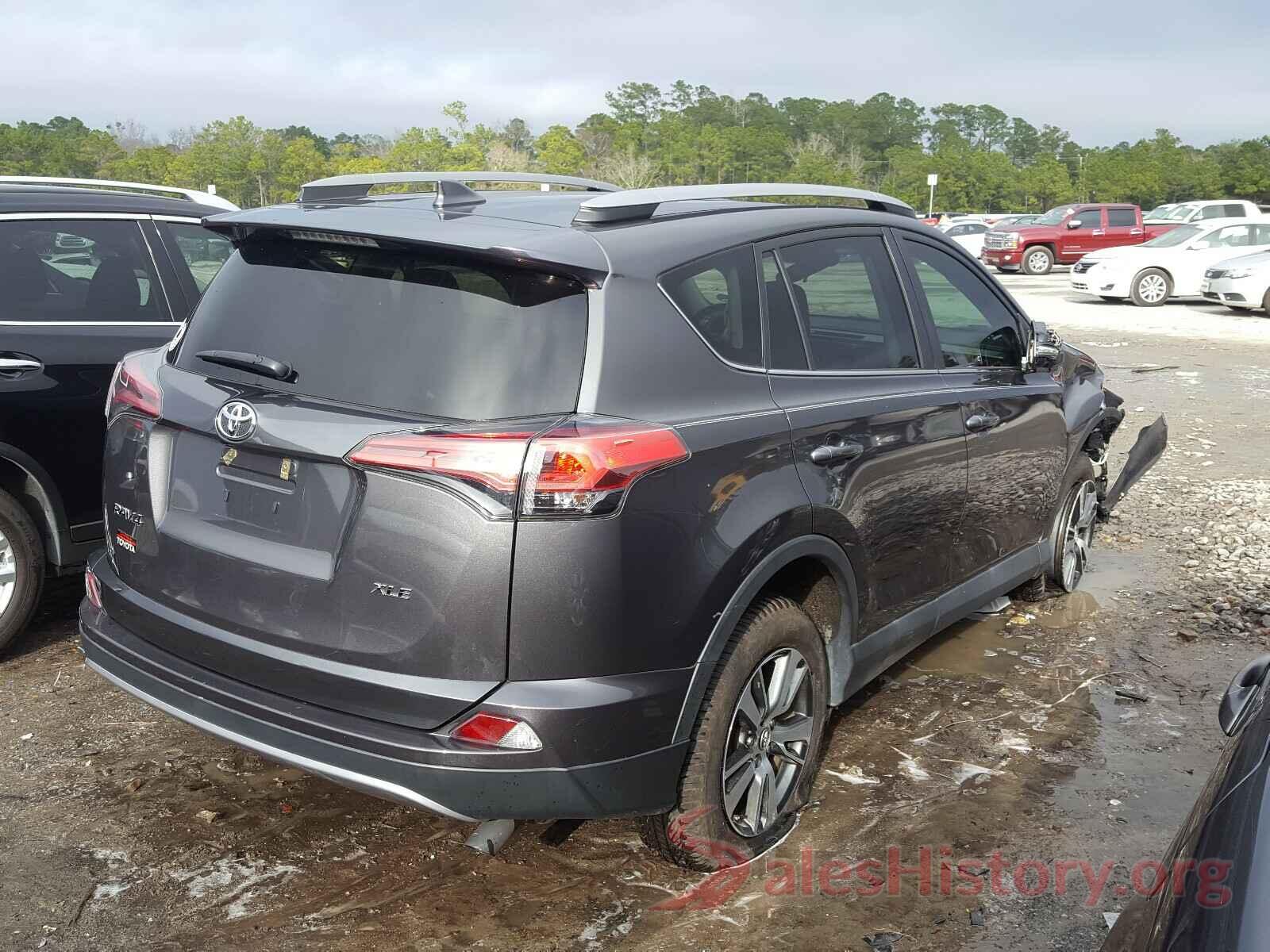 2T3WFREV9JW432472 2018 TOYOTA RAV4