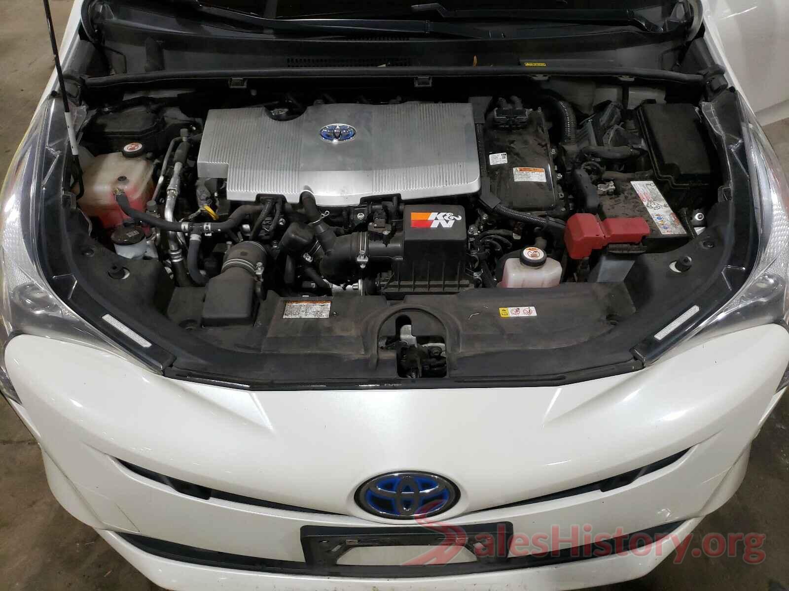 JTDKARFUXJ3061893 2018 TOYOTA PRIUS