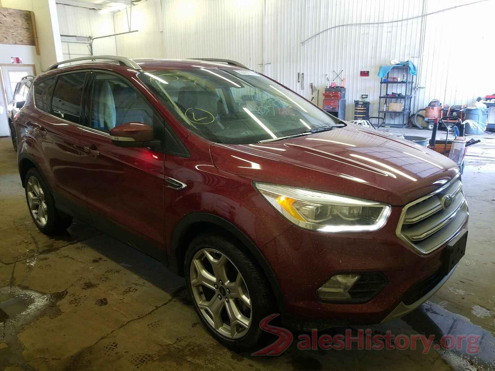 1FMCU9J90KUA47135 2019 FORD ESCAPE