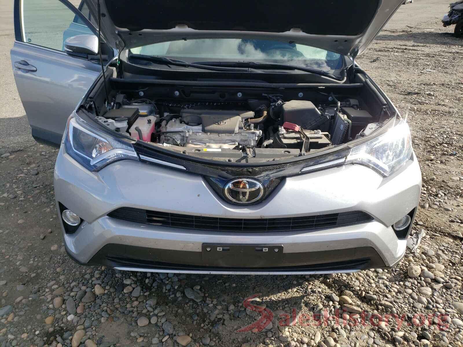 2T3RFREV3JW727354 2018 TOYOTA RAV4