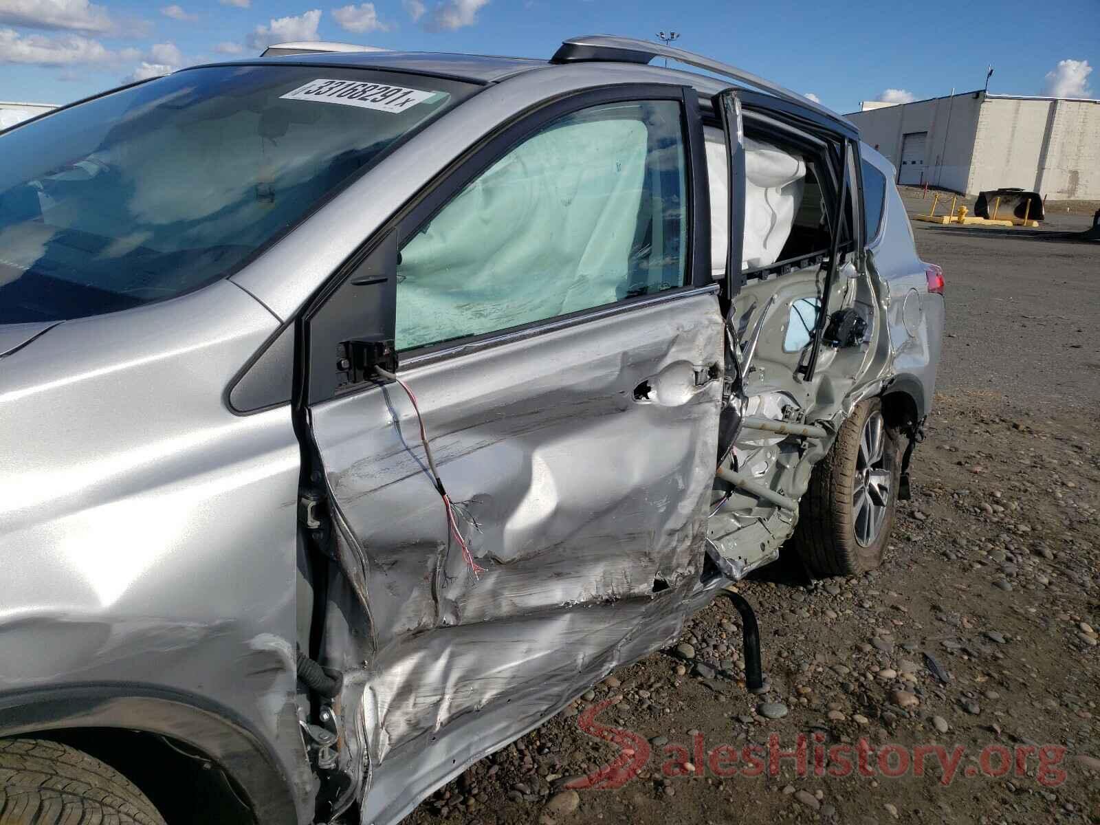 2T3RFREV3JW727354 2018 TOYOTA RAV4