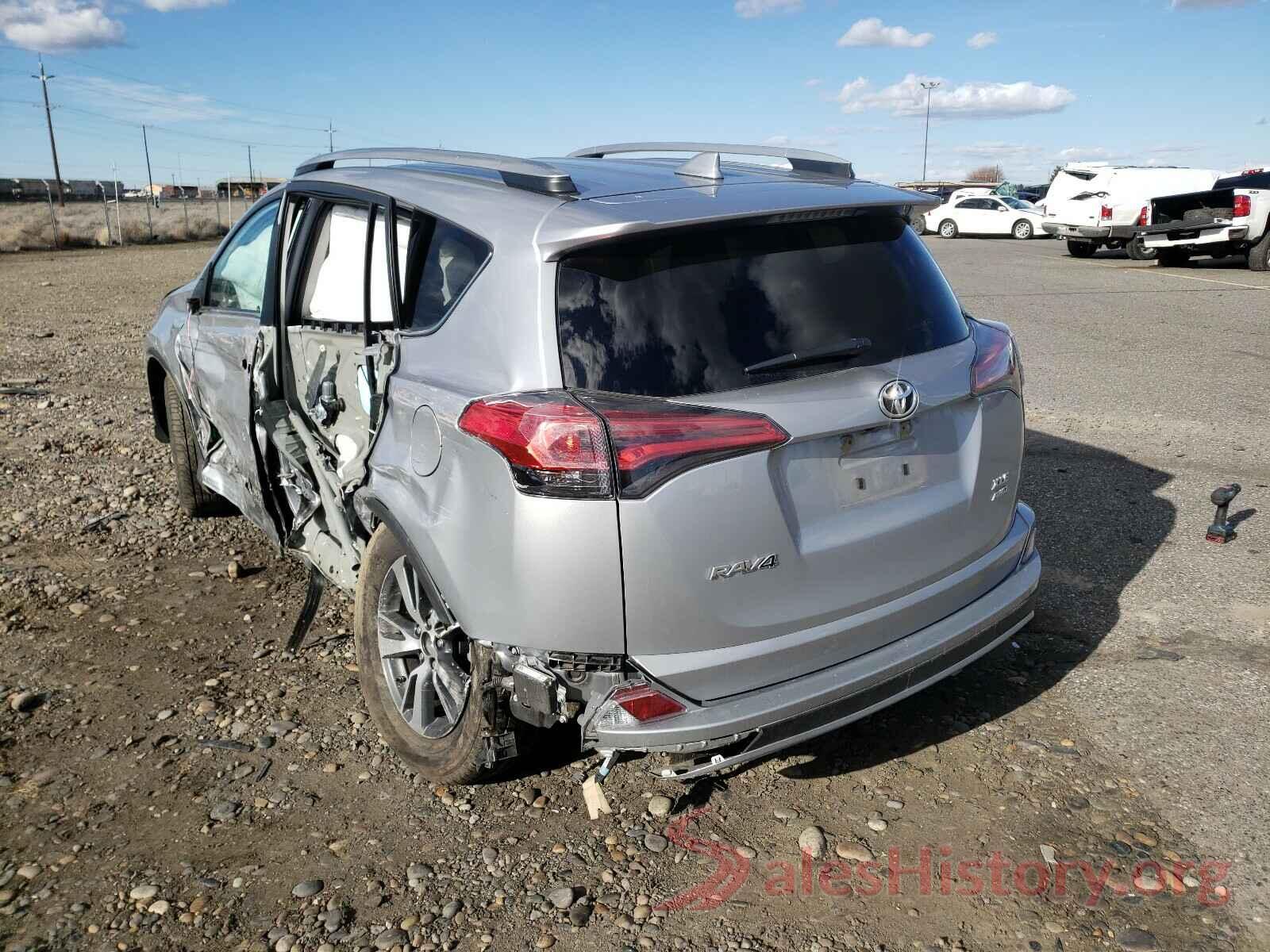 2T3RFREV3JW727354 2018 TOYOTA RAV4