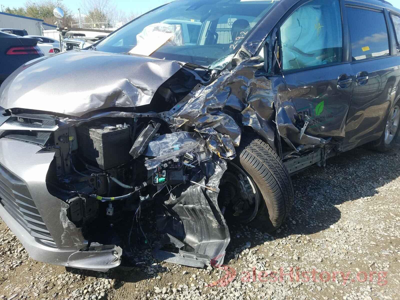 5TDKZ3DC7KS016412 2019 TOYOTA SIENNA