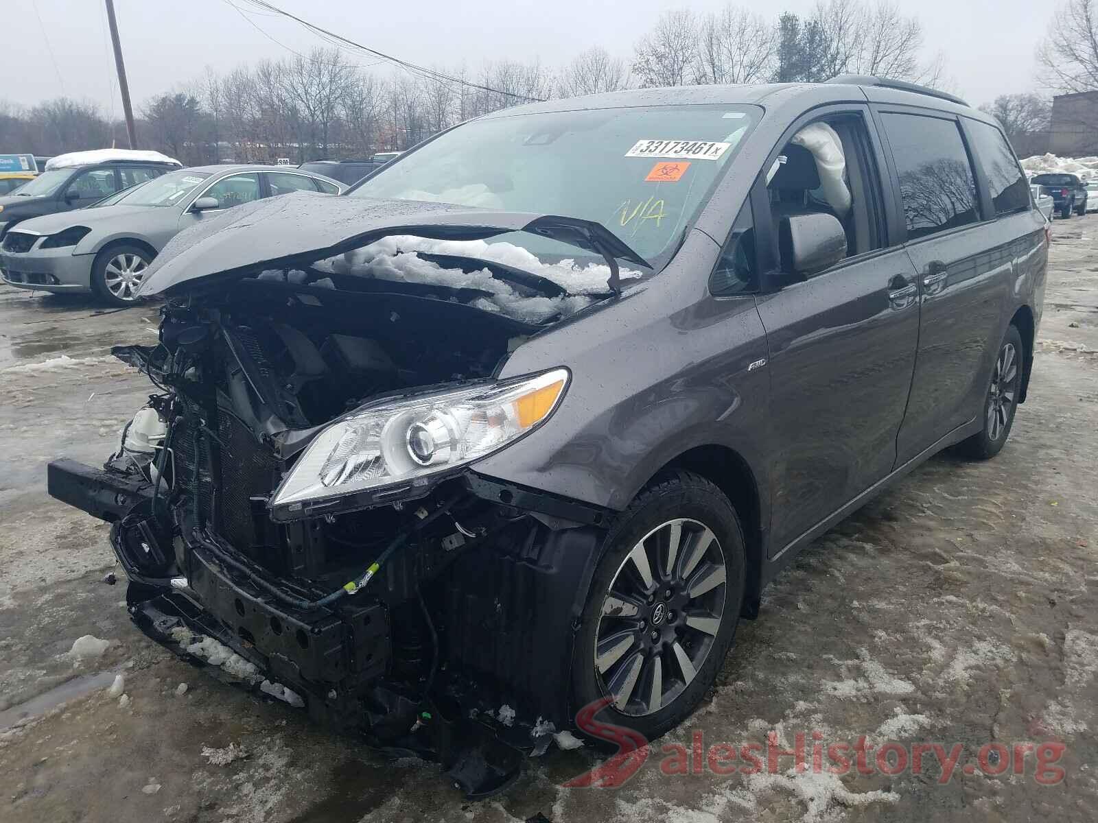 5TDDZ3DC9JS204064 2018 TOYOTA SIENNA