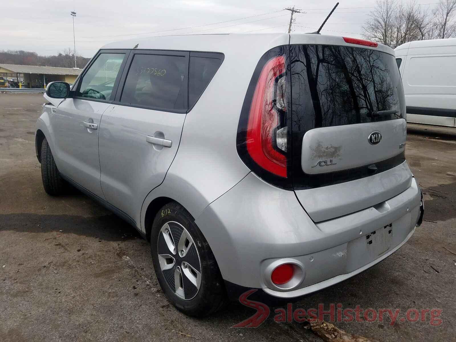 KNDJX3AE8H7024724 2017 KIA SOUL