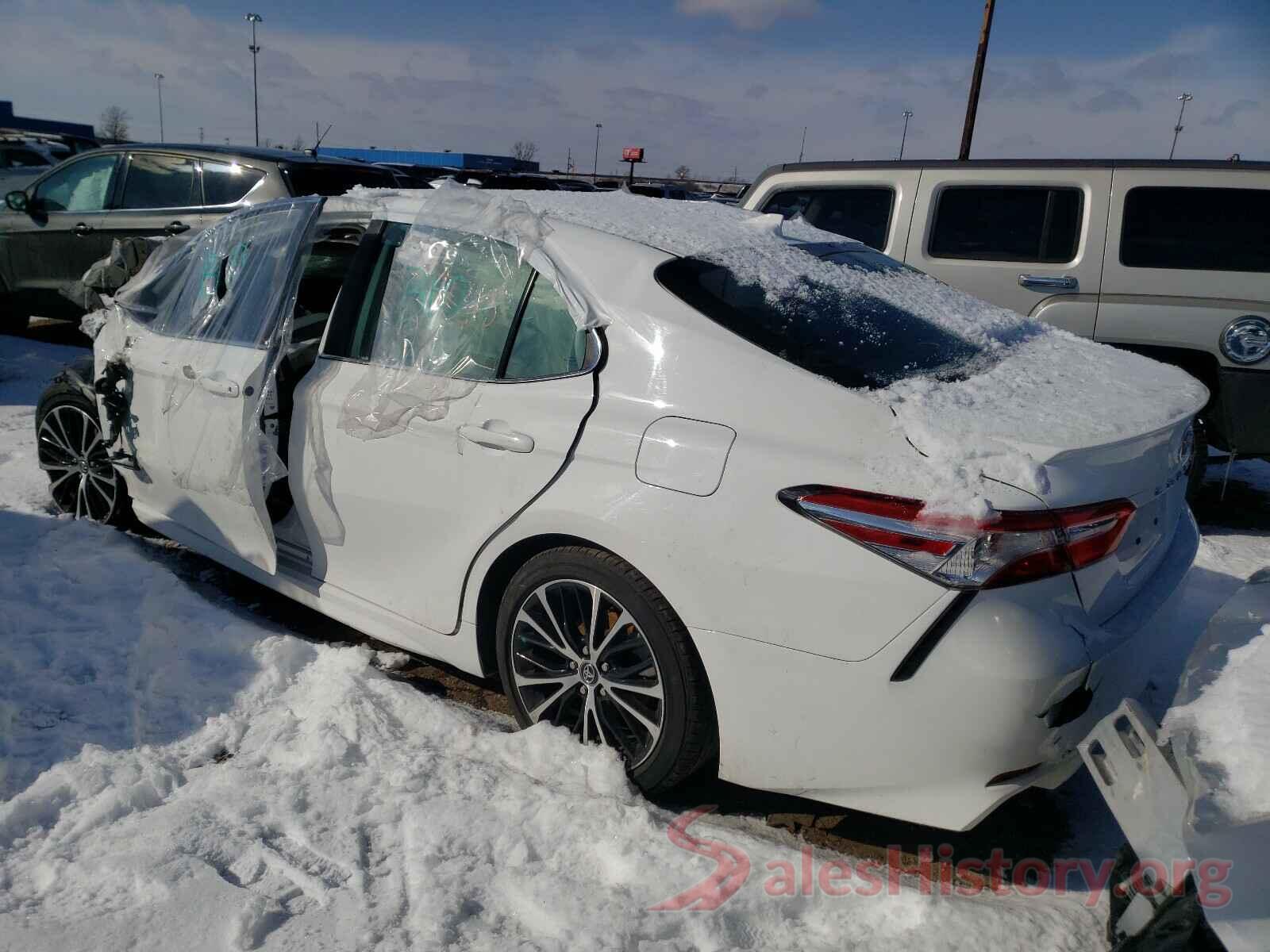 4T1G11AK6LU305660 2020 TOYOTA CAMRY