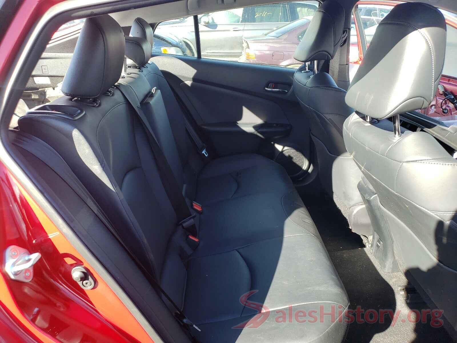 JTDKARFUXJ3066219 2018 TOYOTA PRIUS