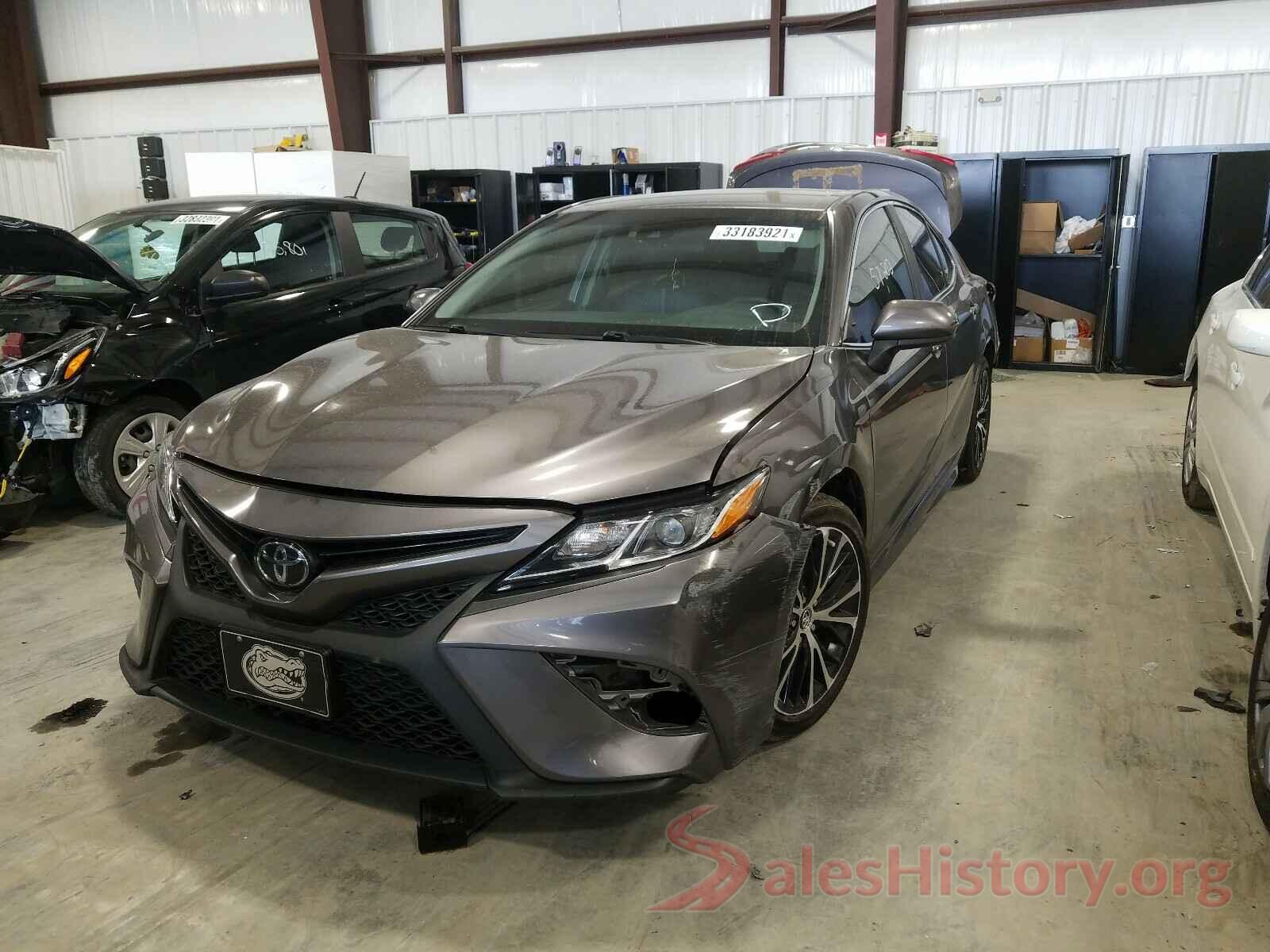 4T1B11HK4JU650747 2018 TOYOTA CAMRY