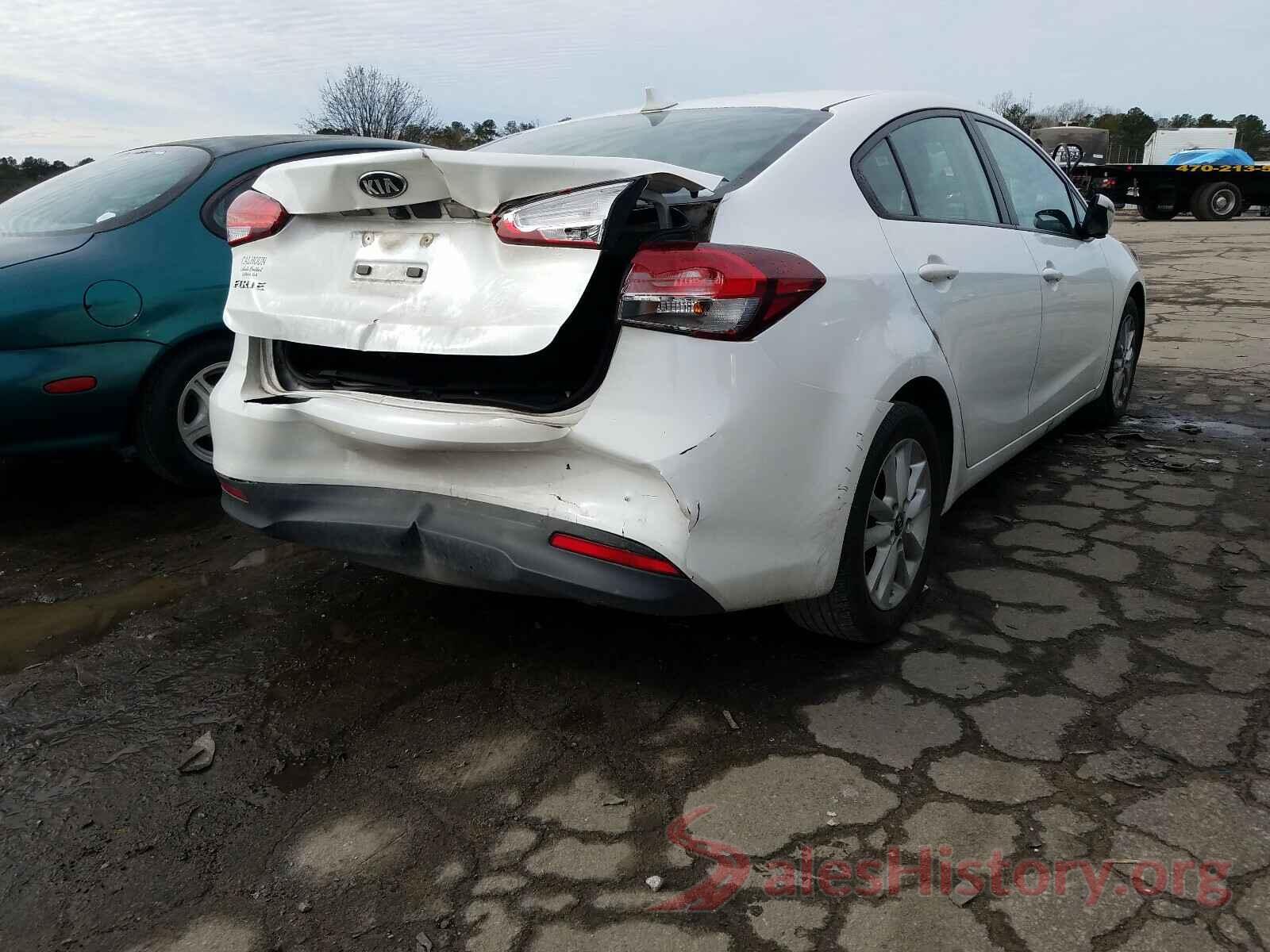 3KPFL4A70HE132358 2017 KIA FORTE