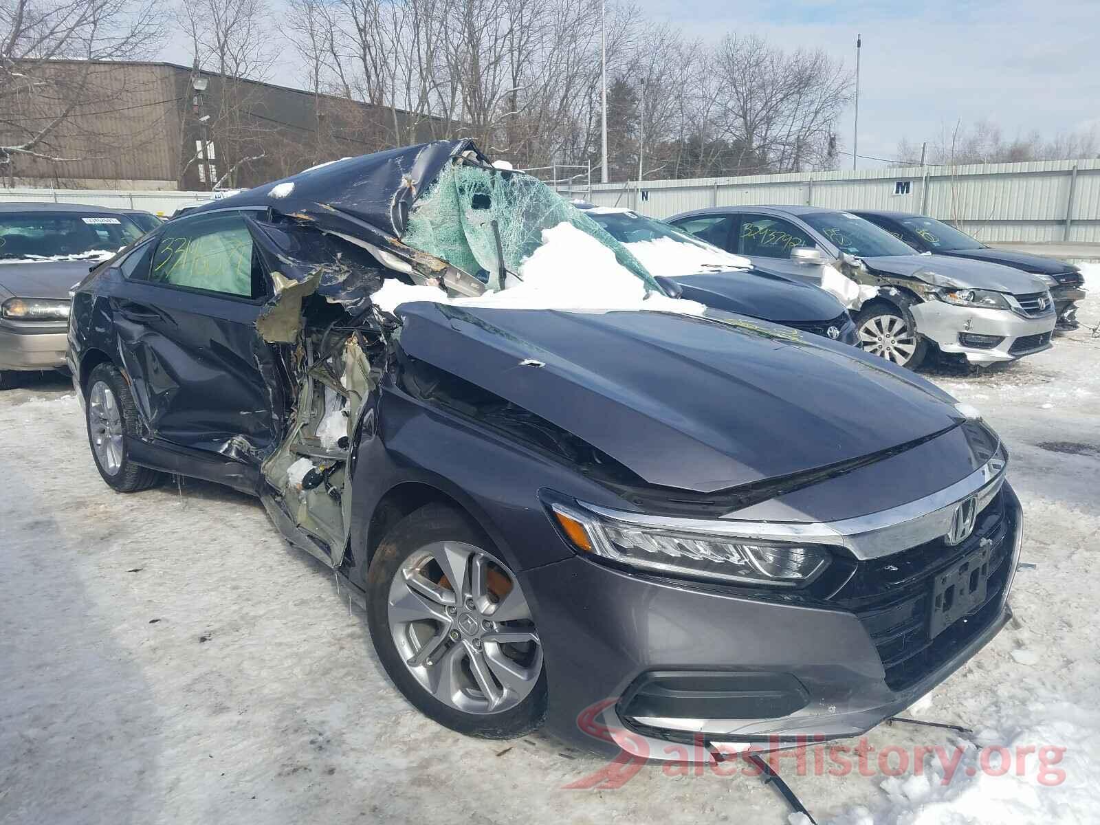 1HGCV1F11JA095962 2018 HONDA ACCORD