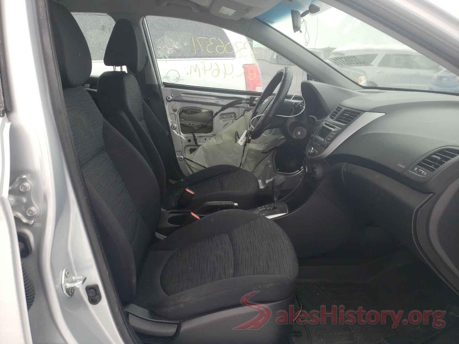 KMHCT5AE7HU305331 2017 HYUNDAI ACCENT