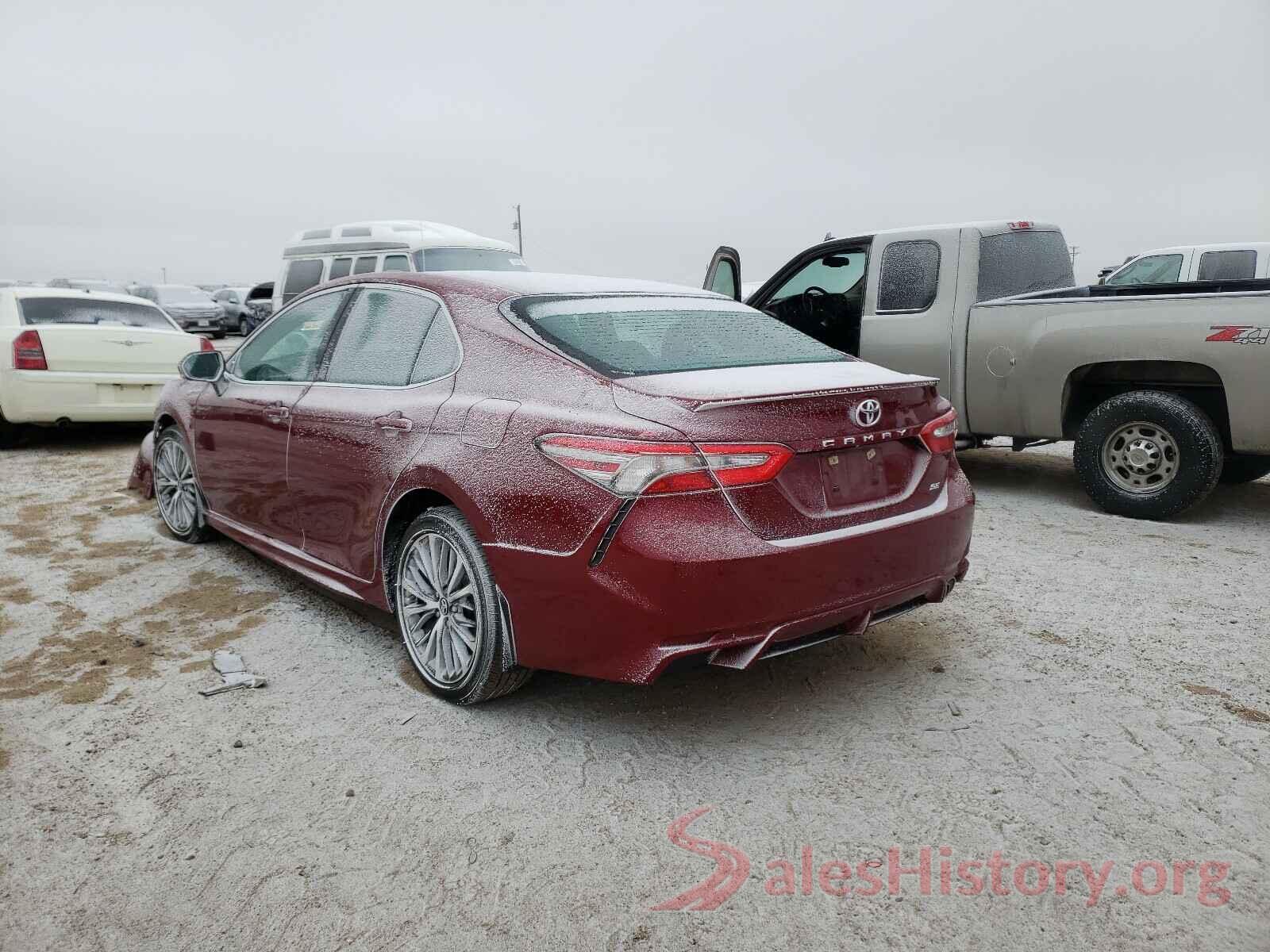 4T1B11HK7JU619363 2018 TOYOTA CAMRY