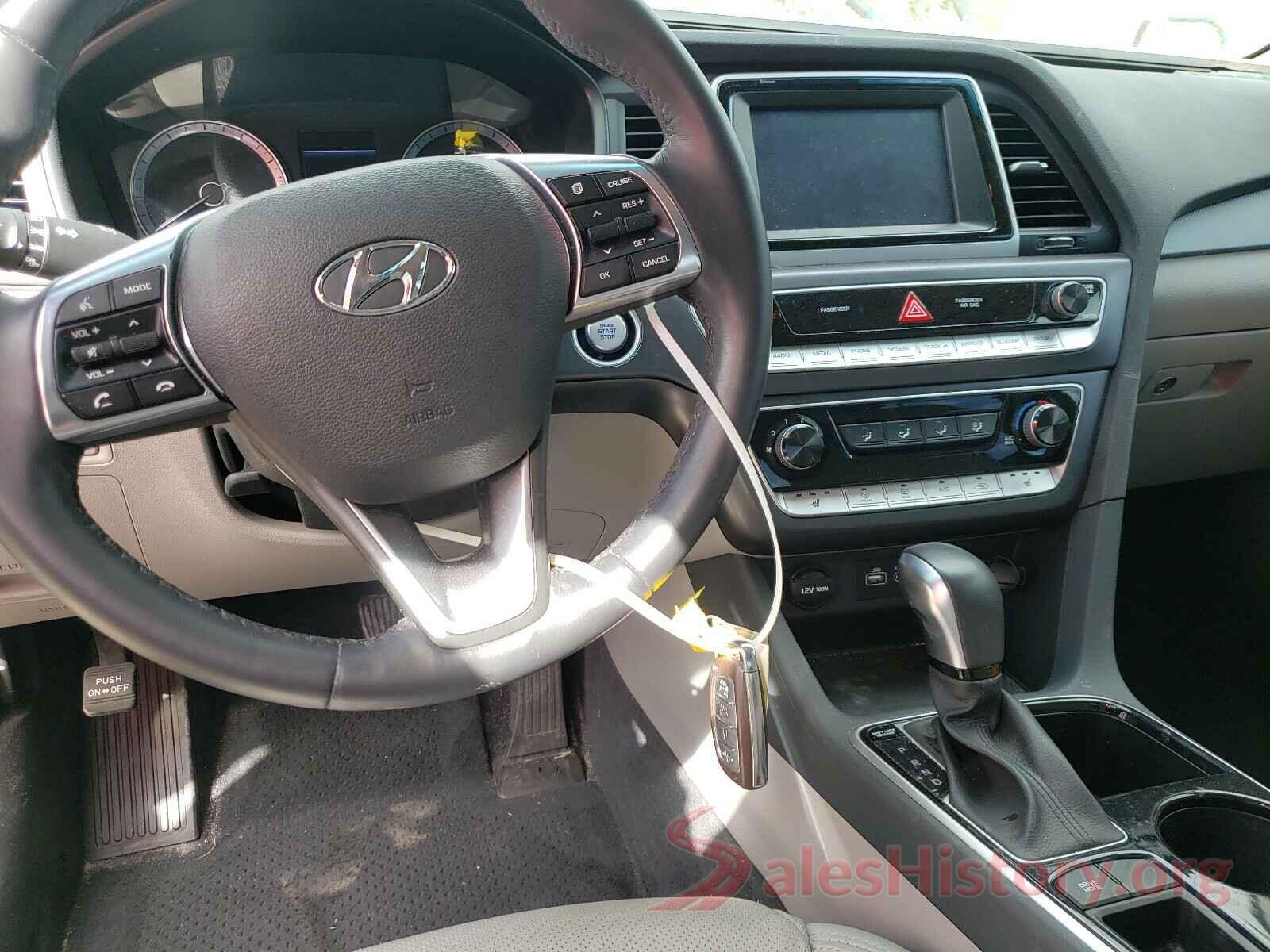 5NPE34AF4JH617798 2018 HYUNDAI SONATA