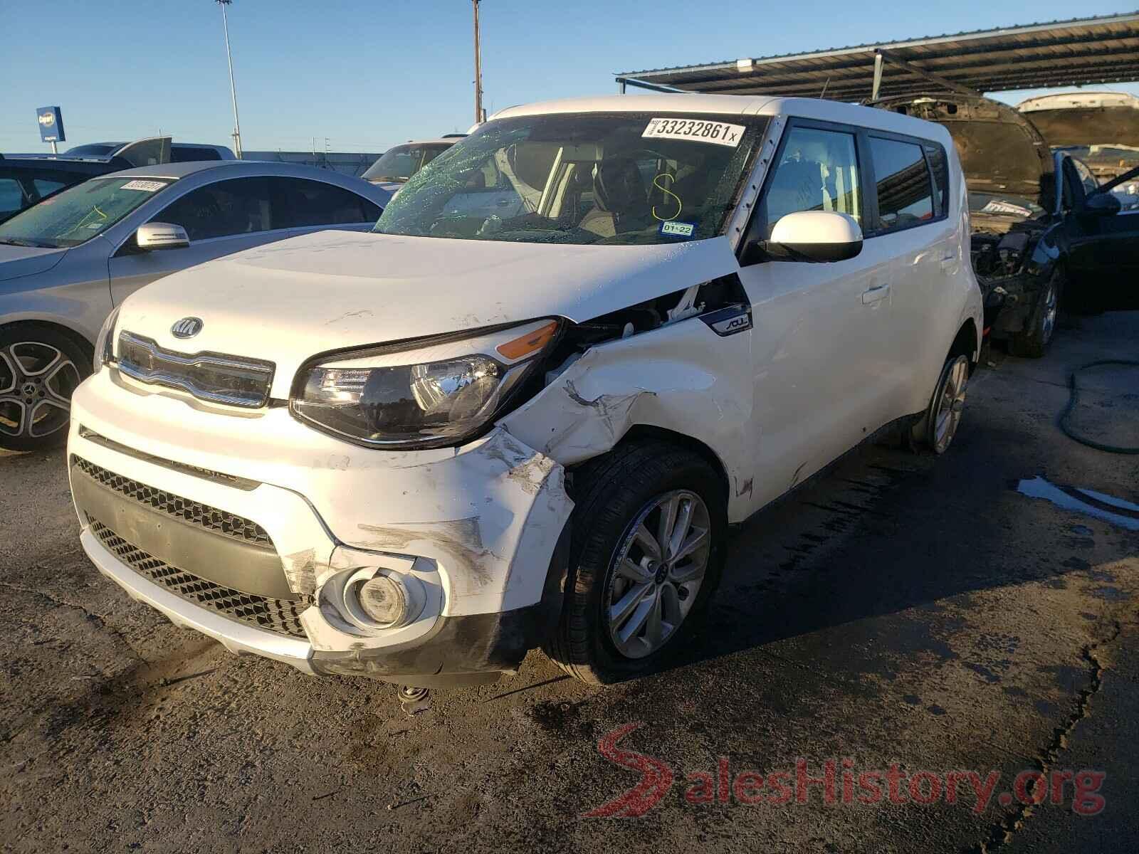 KNDJP3A51J7598555 2018 KIA SOUL